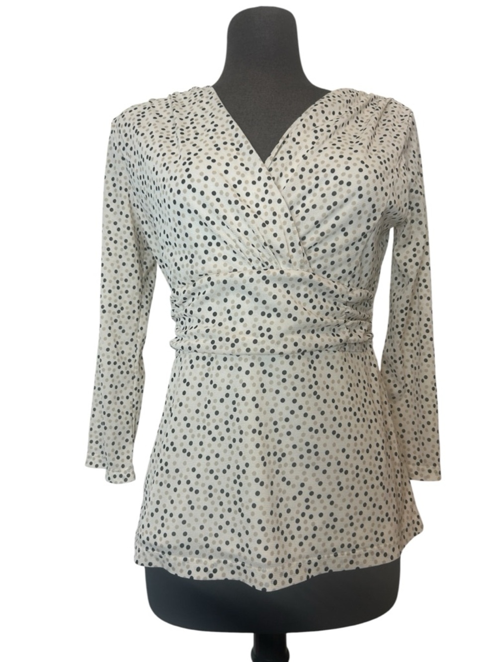 Nine West Polka Dot V‑Neck Ruched 3/4 Sleeve Mesh Style Top – Size Large